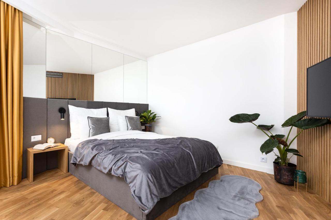 Aparthotel Inpoint G15 Near Old Town & Kazimierz District & Parking Option Krakow